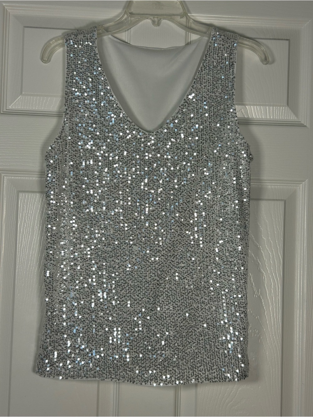 Dressy Silver Sequins V-Neck Sleeveless Lined Tank Top